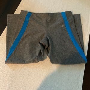 Women’s Capri Cut Yoga Pants